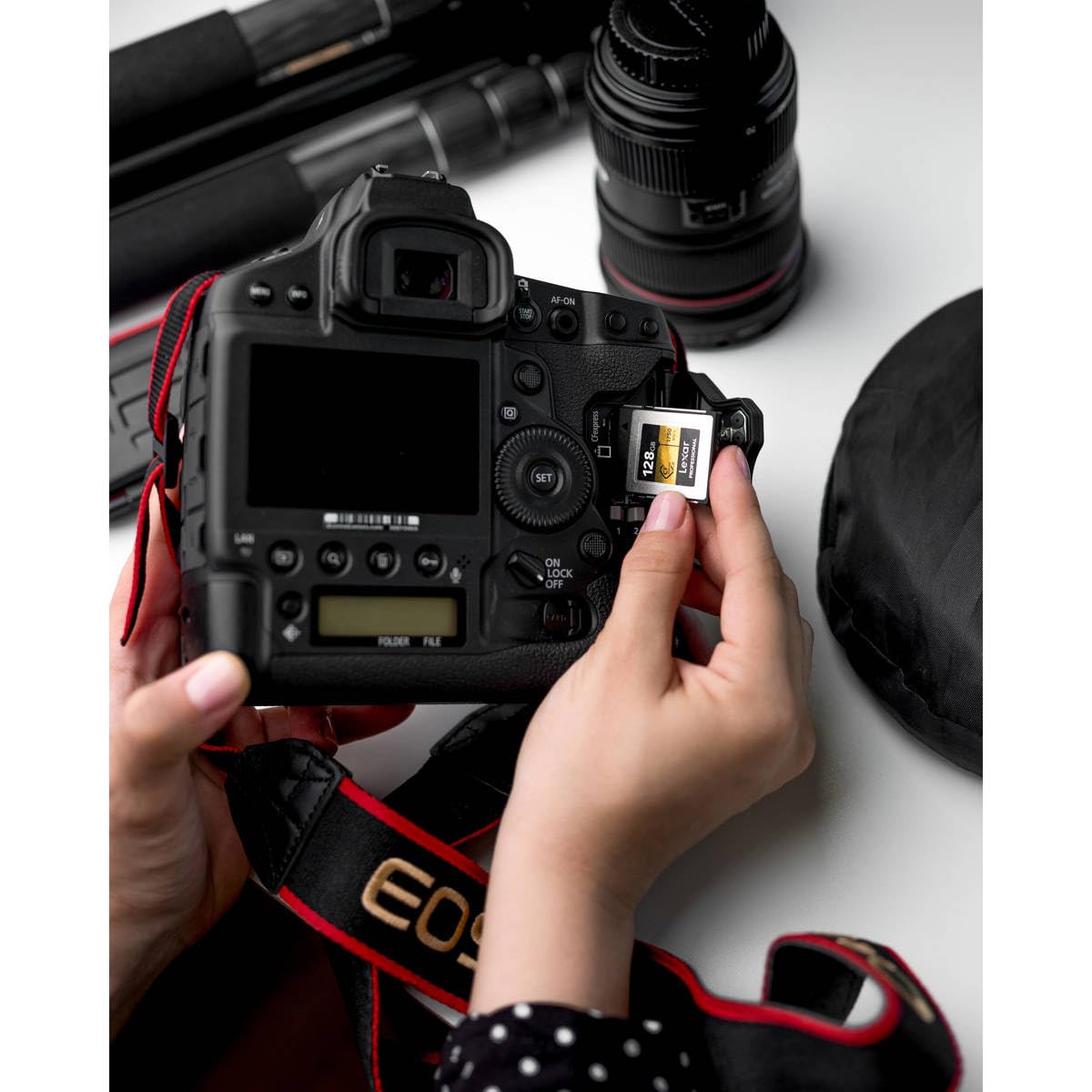 Lexar Professional CFexpress Type B Memory Card Gold Series, Up to 1750MB/s Read, Raw 8K Video Recording, Supports PCIe 3.0 and NVMe (LCXEXPR-RNENG)