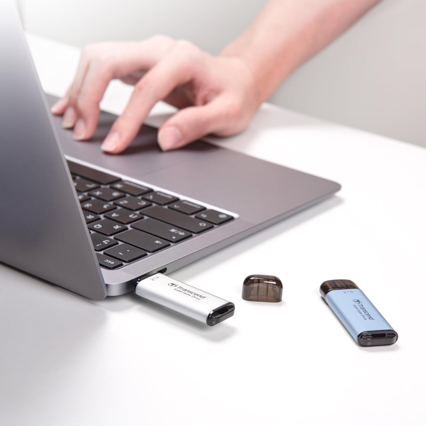 Transcend ESD300C, External Solild State Drive, Portable SSD, Compatible w/iPhone 4K ProRes, Up to 1050 MB/s,Type C, Sky Blue - (TS-ESD300)